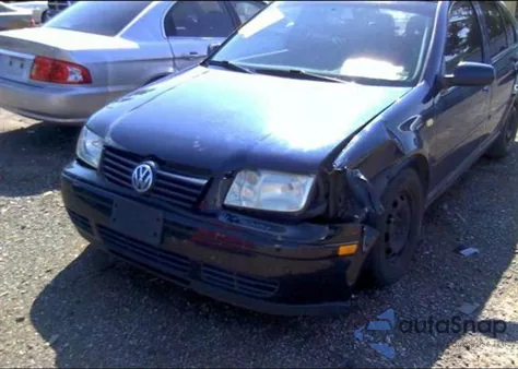 2000 Volkswagen Jetta из США, поврежденный, VIN 3VWSF29M3YM061180